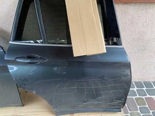 Zdjęcie oferty: Drzwi BMW X1f48 prawe tylne uszkodzone B39