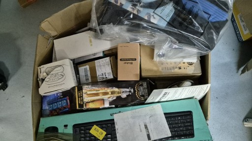 Zdjęcie oferty: Duża Paczka zwrotów Elektronika Dom Akcesoria Nieodebranych przesyłek MIX 