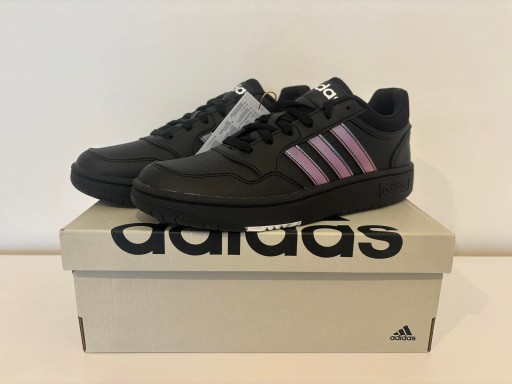 Zdjęcie oferty: Buty sportowe Adidas HOOPS 3.0 damskie czarne r.38