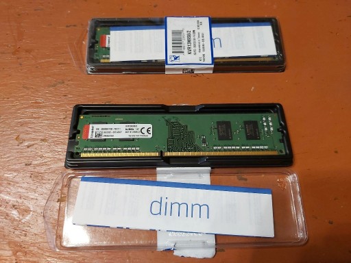 Zdjęcie oferty: Pamięć DDR3 2 GB