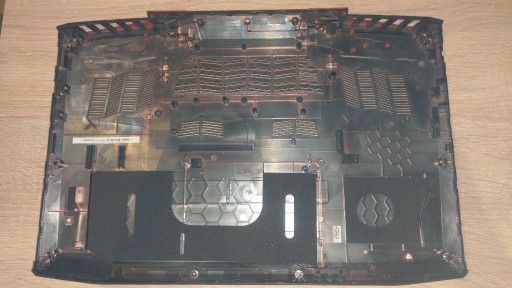 Zdjęcie oferty: Kadłubek klapa tylna Acer VX5-591g 