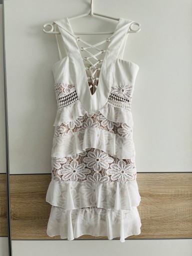 Zdjęcie oferty: Sukienka biała elegancka imprezowa krótka s