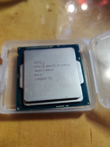 Zdjęcie oferty: Intel Xeon 1241v3 LGA 1150 4/8