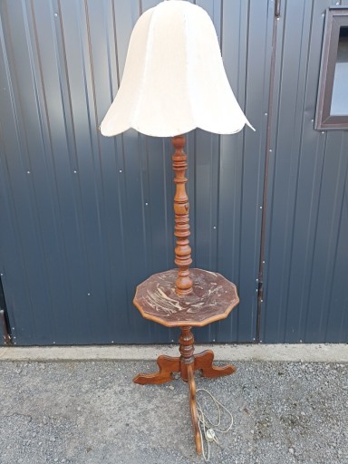 Zdjęcie oferty: Duża lampa stojąca Z PRL-u 