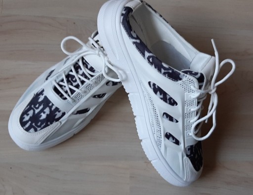 Zdjęcie oferty:  Buty sportowe adidasy wsuwane rozm 42 unisex