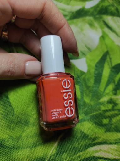 Zdjęcie oferty: Lakier Essie "Don't kid yourself" nowy