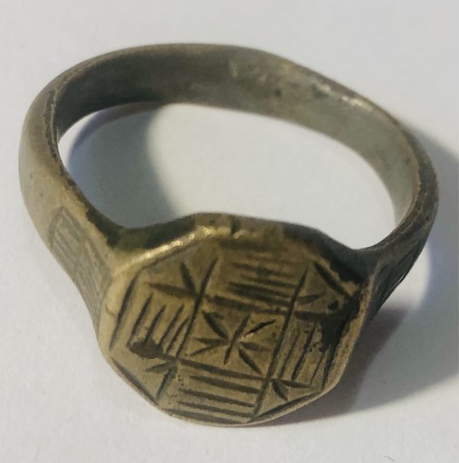 Zdjęcie oferty: Sygnet huculski pierścionek XVIII/XIX w. # 167
