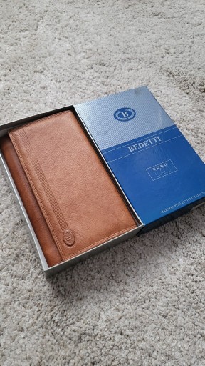 Zdjęcie oferty: Duży skórzany portfel, damski/męski, Bedetti