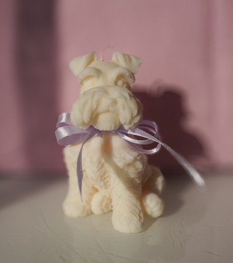 Zdjęcie oferty: Świeca sojowa dekoracyjna pies sznaucer 
