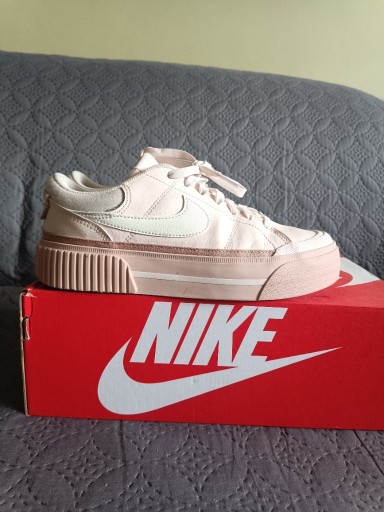 Zdjęcie oferty: Buty Nike Court Legacy Lift pudroworóżowe 