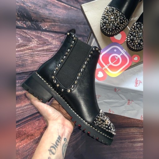 Zdjęcie oferty: skorzane botki 37 christian louboutin OUTLET 50%