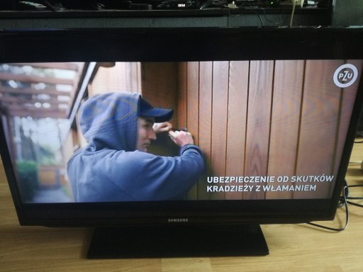 Zdjęcie oferty: Telewizor SAMSUNG 32"