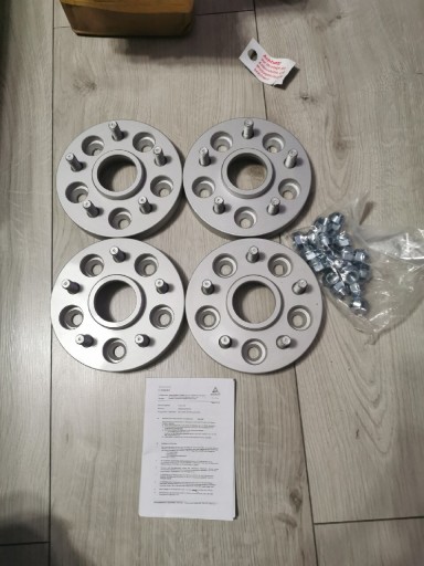 Zdjęcie oferty: Dystanse poszerzające 5x114,3 23mm Nissan Renault 