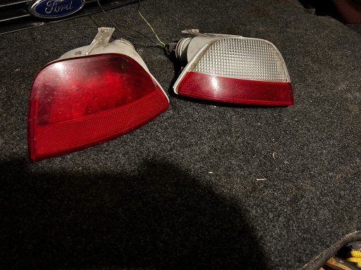 Zdjęcie oferty: Ford focus mk1 lampy tył zderzak