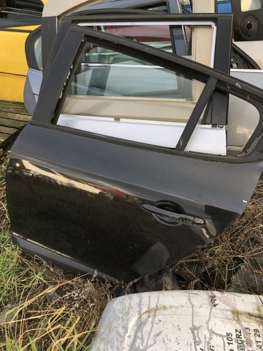 Zdjęcie oferty: Drzwi tyl lewe Renault Megane 3