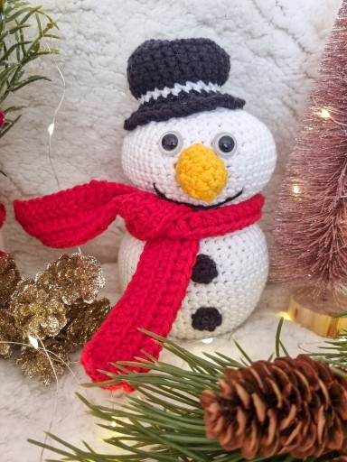 Zdjęcie oferty: Na prezent maskotka handmade dla dzieci bałwanek