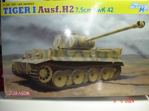 Zdjęcie oferty: TIGER I Ausf. H2 7,5cm KwK 42 Heavy  1/35 DRAGON