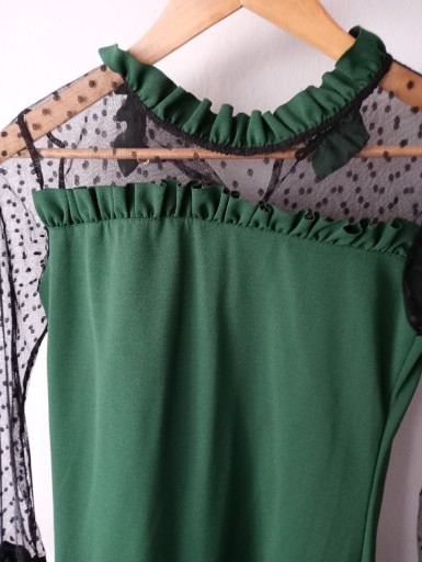 Zdjęcie oferty: Sukienka zielona z czarnym karczkiem w rozmiarze s