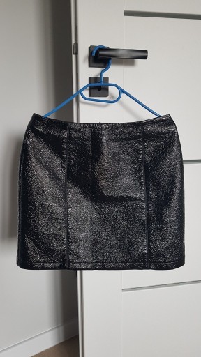Zdjęcie oferty: Czarna spódnica skórzana H&M rozm. 38