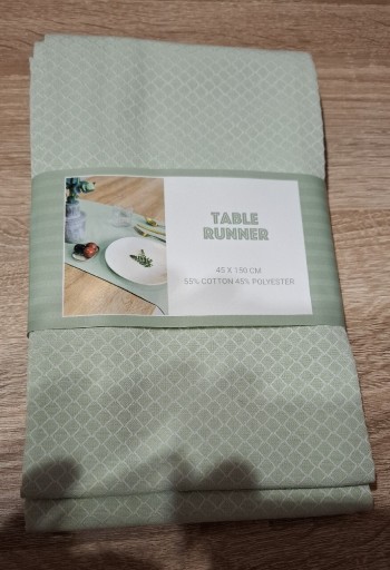 Zdjęcie oferty: Piękne bieżniki na stół