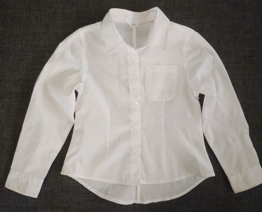 Zdjęcie oferty: Biała koszula dziewczęca 5-6 lat