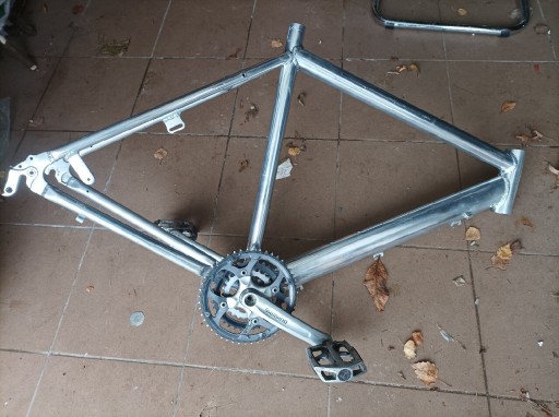 Zdjęcie oferty: Rama rowerowa 26 Srebrna Aluminiowa 