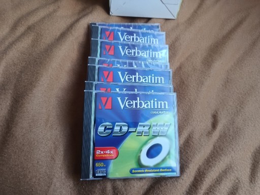 Zdjęcie oferty: Płyty Verbatim Cd-Rw 650 MB 2x-4x 5 sztuk