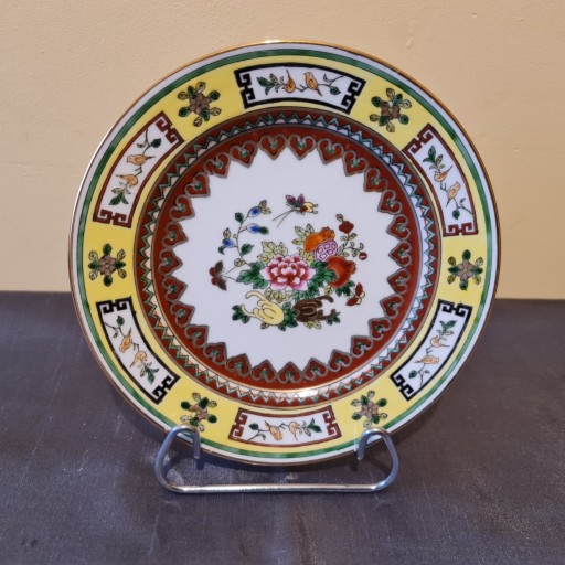 Zdjęcie oferty: Talerz ozdobny 18 cm - chińska porcelana - XX wiek