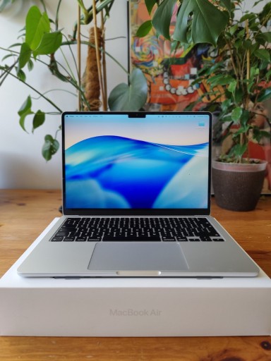 Zdjęcie oferty: Apple MacBook Air M2 8GB / 256GB srebrny, świetny stan