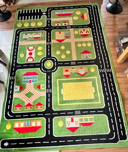 Zdjęcie oferty: dywan do pokoju dziecięcego 3x2m - stan idealny!