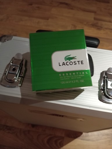 Zdjęcie oferty: PRODUKT LACOSTE ESSENTIAL 125ml EDT MEN