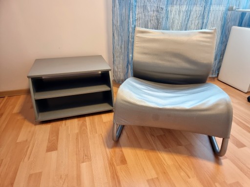 Zdjęcie oferty: Fotel + stolik IKEA do pokoju młodzieżowego