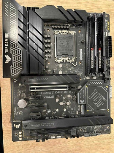 Zdjęcie oferty: Płyta główna ASUS Z790 TUF gaming  P4 WIFI  PLUS 32 GB RAM ddr 4