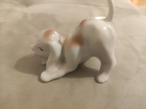 Zdjęcie oferty: Figurka porcelanowa piesek Łomonosow