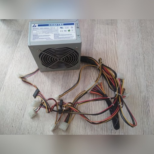 Zdjęcie oferty: Zasilacz CHIEFTEC 400 W