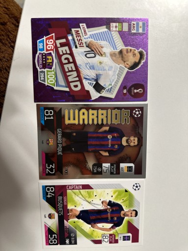 Zdjęcie oferty: Karty Messi, Pique, Busquets