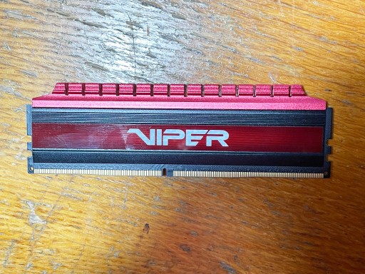 Zdjęcie oferty: Pamięć RAM DDR4 Patriot Viper 8GB 3200MHz CL16
