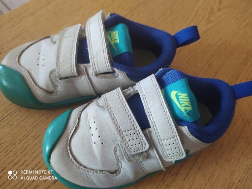 Zdjęcie oferty:  Buciki Dziecięce Nike rozmiar 25