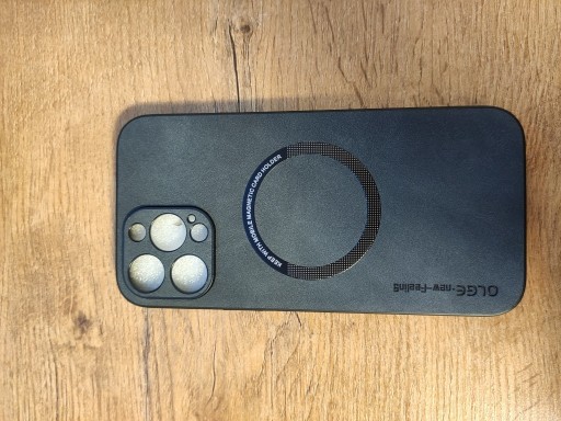 Zdjęcie oferty: Etui iPhone 13 Pro Max – Nowoczesny Design + Ładowanie Bezprzewodowe