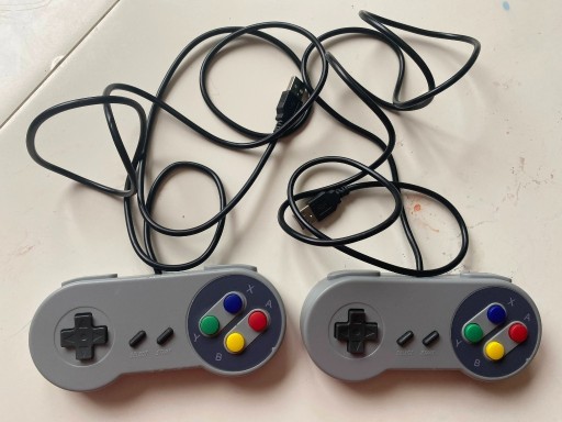 Zdjęcie oferty: PAD JAK DO SNES PC RETRO USB KONTROLER GAMEPAD