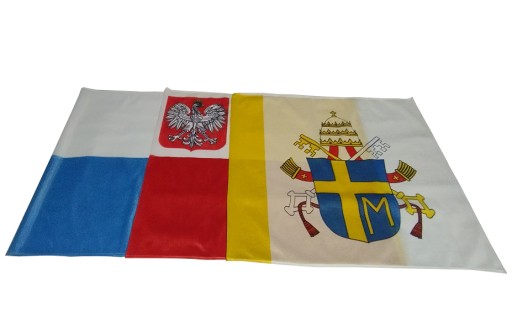 Zdjęcie oferty: FLAGA POLSKI, MARYJNA, PAPIESKA Z HERBEM 115x70 cm