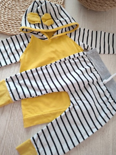 Zdjęcie oferty: Komplet zestaw dla dziecka bluza spodnie