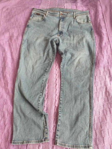Zdjęcie oferty: Spodnie  jeansy Wrangler Texas Straight 40/32