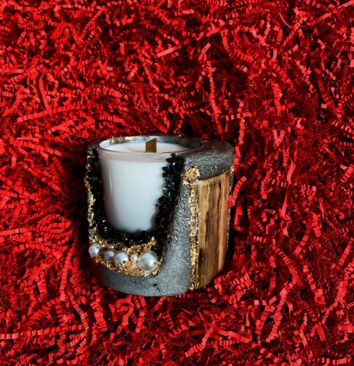Zdjęcie oferty: Świeca sojowa dekoracyjna z betonu i drewna