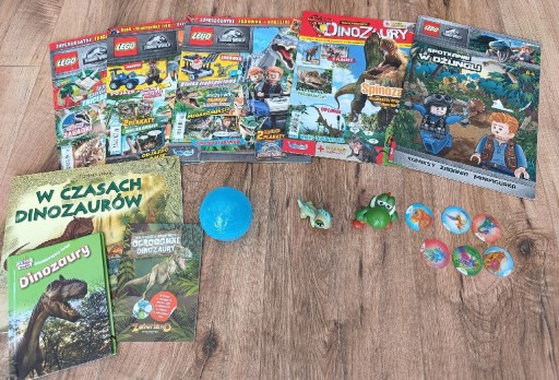 Zdjęcie oferty: Zestaw gazetek lego Jurassic World plus karty