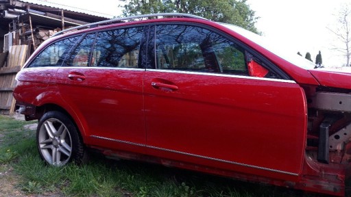 Zdjęcie oferty: DRZWI PRAWE PRZEDNIE MERCEDES W 204 LIFT