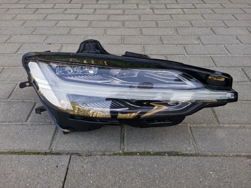 Zdjęcie oferty: Kompletna prawa lampa Full led Volvo v60 s60 2018-