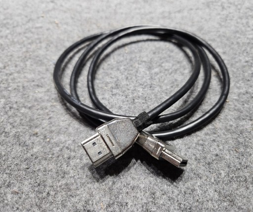 Zdjęcie oferty: KABEL PRZEWÓD STANDARD  HDMI-HDMI  dł. 1m