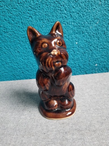 Zdjęcie oferty: Ceramiczna figurka kota PRL stara ozdoba kot