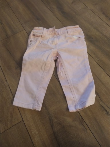 Zdjęcie oferty: Spodnie dżinsowe 104
